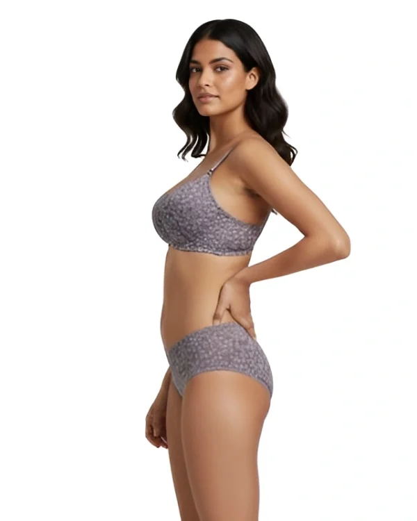 Non-Wired Full Cover Bra with Hipster Panty